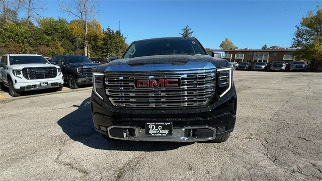 GMC Sierra 1500 Vehicle Full-screen Gallery Image 03