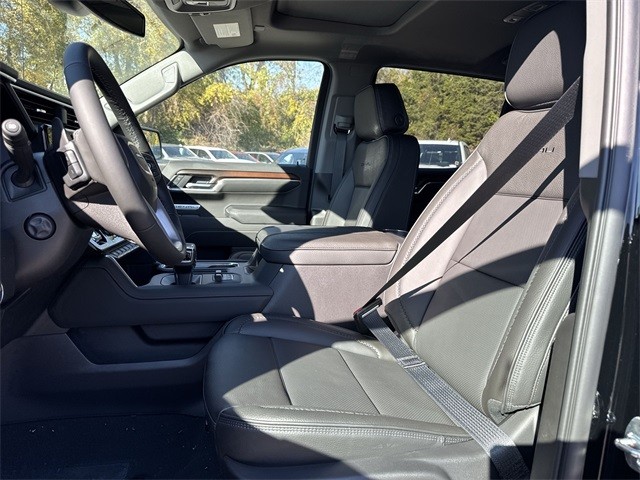 GMC Sierra 1500 Vehicle Full-screen Gallery Image 11