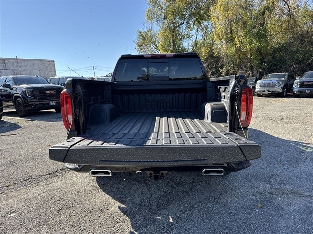 GMC Sierra 1500 Vehicle Full-screen Gallery Image 24