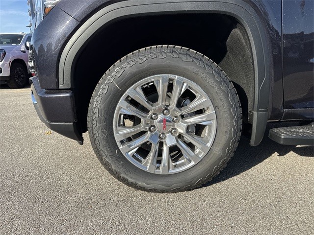 GMC Sierra 1500 Vehicle Full-screen Gallery Image 10