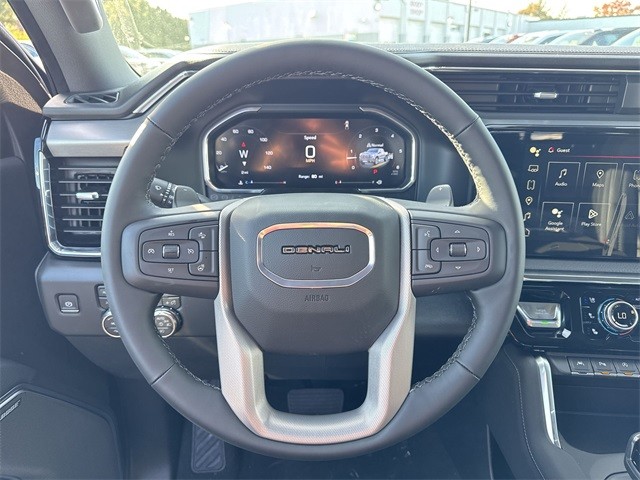 GMC Sierra 1500 Vehicle Full-screen Gallery Image 14