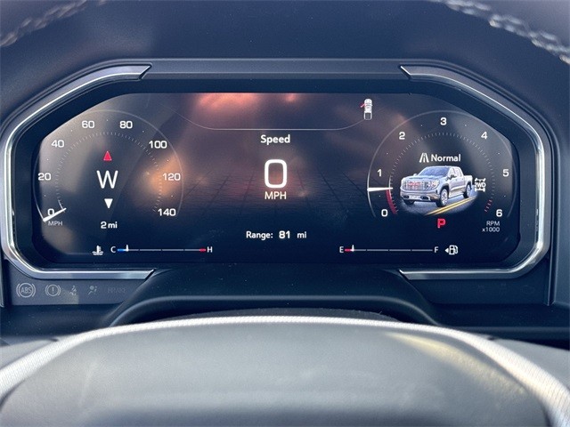 GMC Sierra 1500 Vehicle Full-screen Gallery Image 15