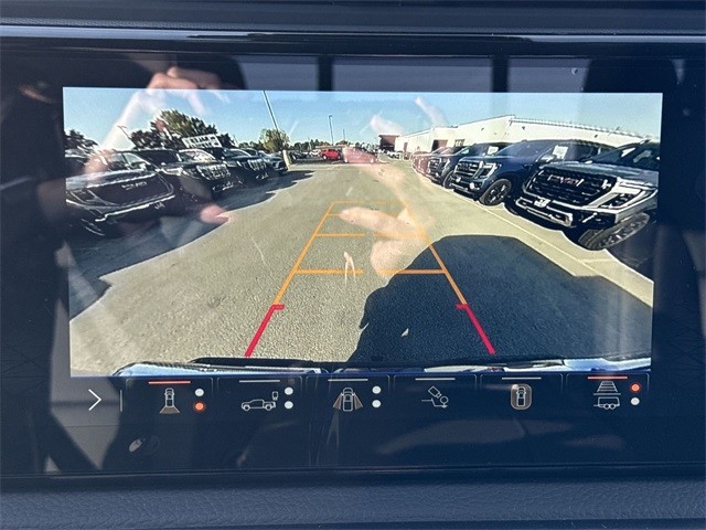 GMC Sierra 1500 Vehicle Full-screen Gallery Image 17