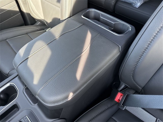 GMC Sierra 1500 Vehicle Full-screen Gallery Image 21