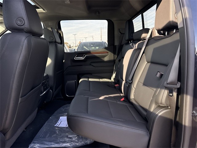 GMC Sierra 1500 Vehicle Full-screen Gallery Image 23