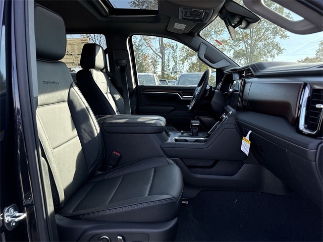 GMC Sierra 1500 Vehicle Full-screen Gallery Image 25