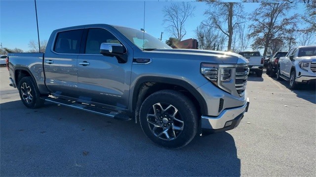 GMC Sierra 1500 Vehicle Full-screen Gallery Image 02