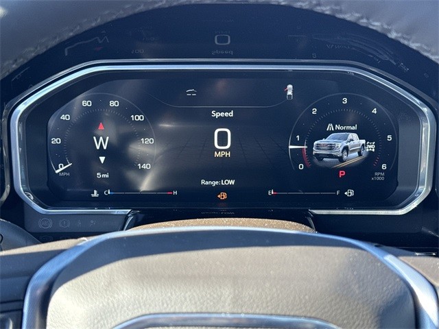 GMC Sierra 1500 Vehicle Full-screen Gallery Image 15