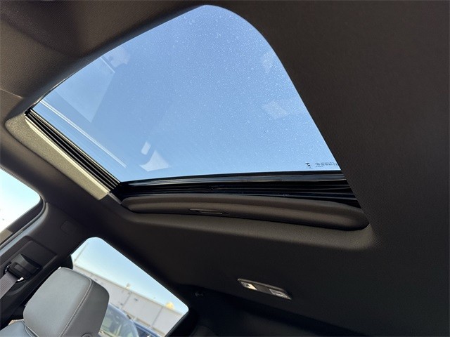 GMC Sierra 1500 Vehicle Full-screen Gallery Image 22