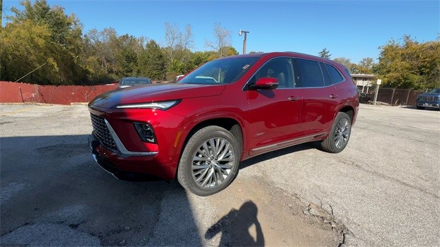 Buick Enclave Vehicle Full-screen Gallery Image 04