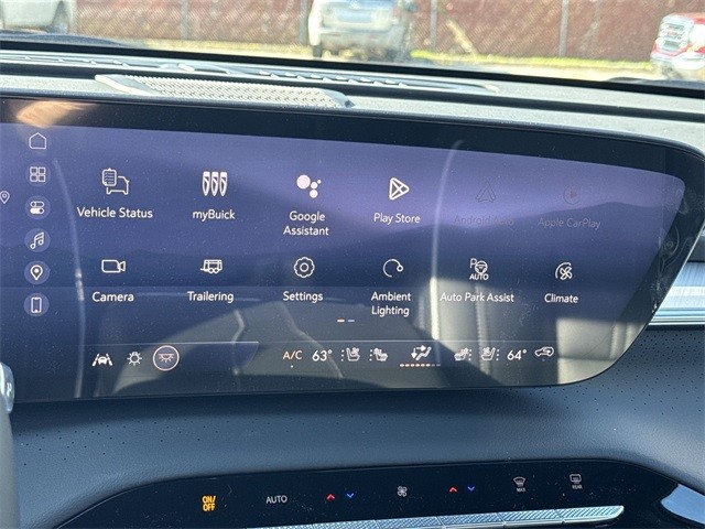 Buick Enclave Vehicle Full-screen Gallery Image 16