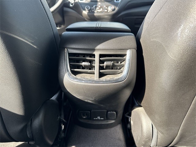 Chevrolet Malibu Vehicle Full-screen Gallery Image 20