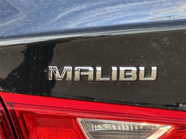 Chevrolet Malibu Vehicle Full-screen Gallery Image 31