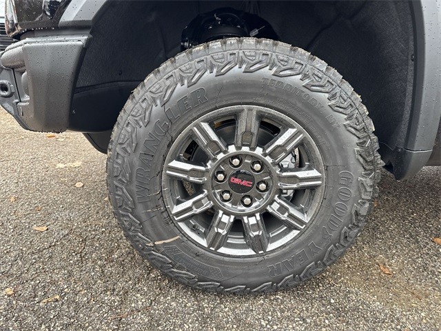 GMC Sierra 1500 Vehicle Full-screen Gallery Image 10