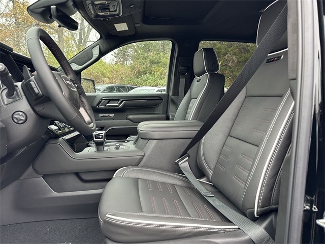 GMC Sierra 1500 Vehicle Full-screen Gallery Image 11