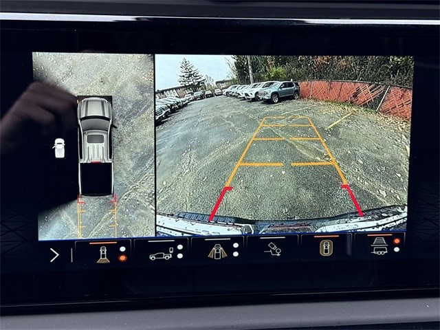 GMC Sierra 1500 Vehicle Full-screen Gallery Image 17