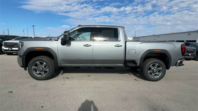 GMC Sierra 2500HD Vehicle Full-screen Gallery Image 05