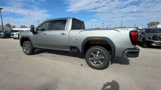 GMC Sierra 2500HD Vehicle Full-screen Gallery Image 06