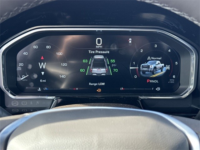 GMC Sierra 2500HD Vehicle Full-screen Gallery Image 15