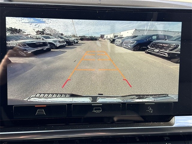 GMC Sierra 2500HD Vehicle Full-screen Gallery Image 17