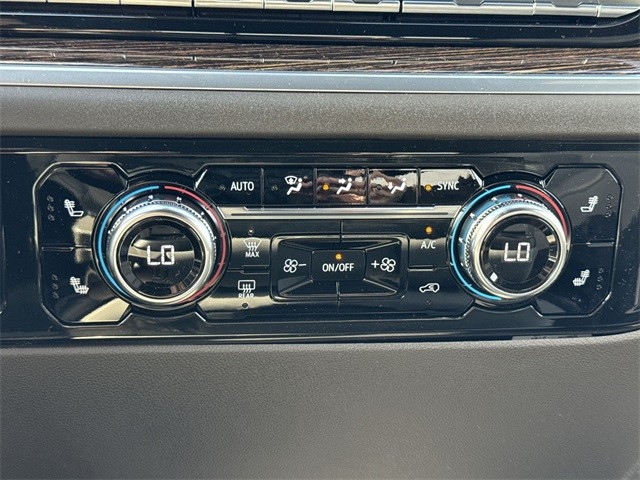 GMC Sierra 2500HD Vehicle Full-screen Gallery Image 19