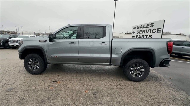 GMC Sierra 1500 Vehicle Full-screen Gallery Image 05