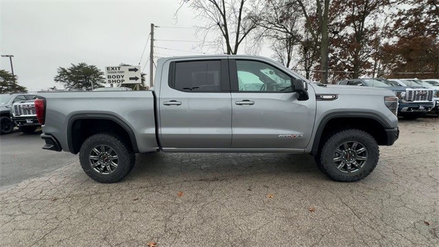 GMC Sierra 1500 Vehicle Full-screen Gallery Image 09