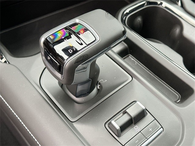 GMC Sierra 1500 Vehicle Full-screen Gallery Image 20