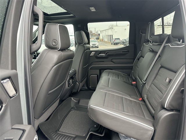 GMC Sierra 1500 Vehicle Full-screen Gallery Image 23