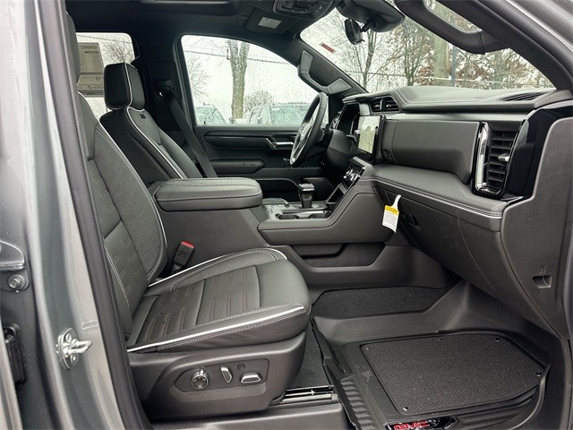 GMC Sierra 1500 Vehicle Full-screen Gallery Image 25