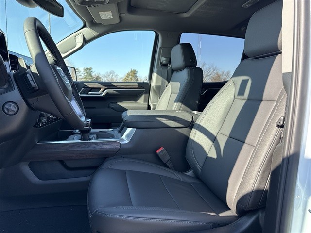 GMC Sierra 1500 Vehicle Full-screen Gallery Image 11