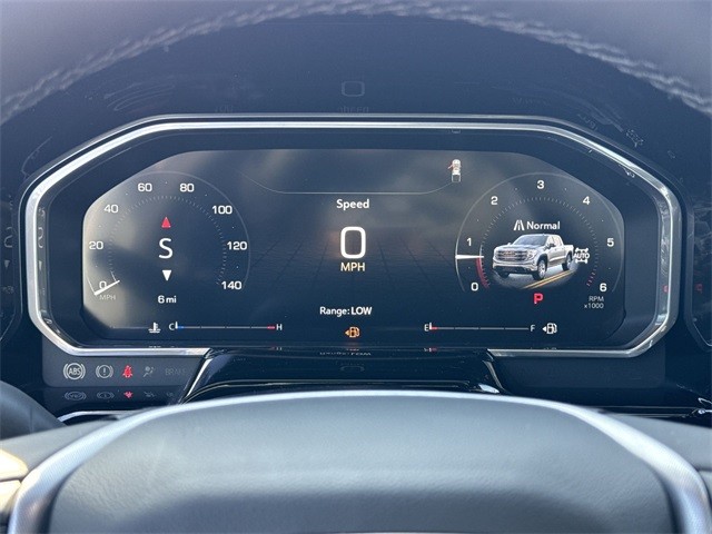 GMC Sierra 1500 Vehicle Full-screen Gallery Image 15