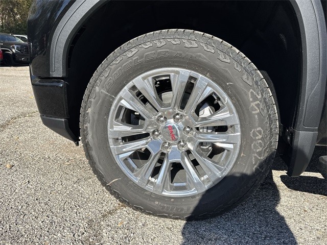 GMC Sierra 1500 Vehicle Full-screen Gallery Image 10