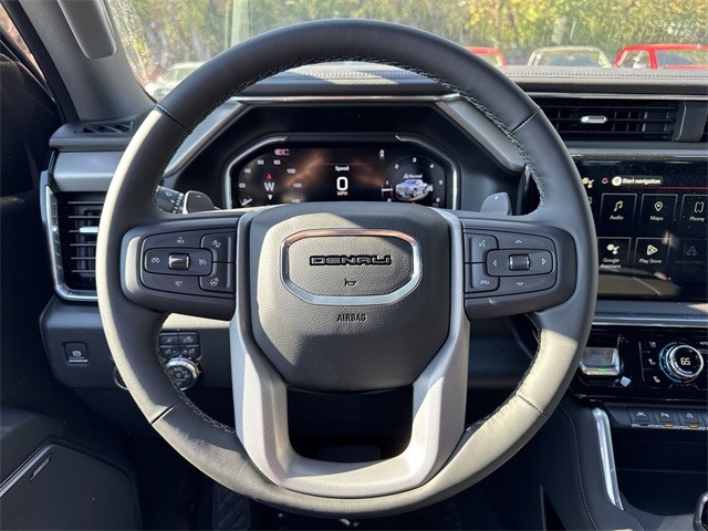 GMC Sierra 1500 Vehicle Full-screen Gallery Image 14