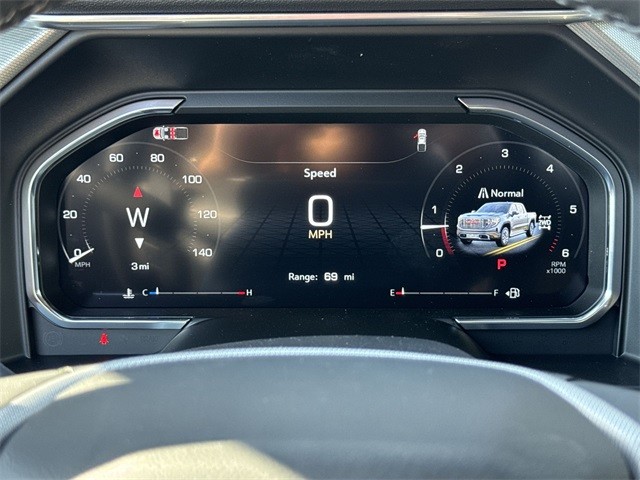 GMC Sierra 1500 Vehicle Full-screen Gallery Image 15