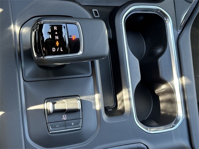 GMC Sierra 1500 Vehicle Full-screen Gallery Image 20