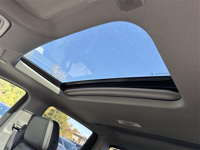 GMC Sierra 1500 Vehicle Full-screen Gallery Image 22