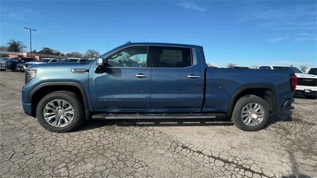 GMC Sierra 1500 Vehicle Full-screen Gallery Image 05