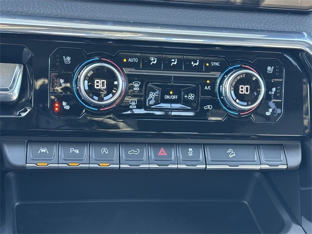 GMC Sierra 1500 Vehicle Full-screen Gallery Image 19