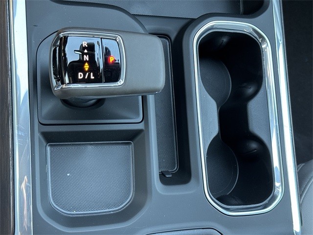 GMC Sierra 1500 Vehicle Full-screen Gallery Image 20