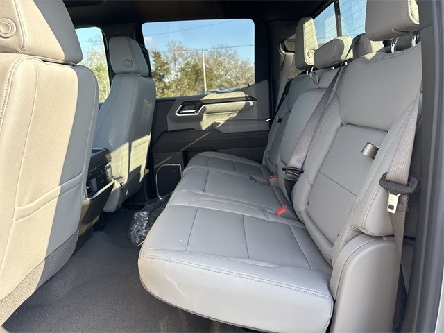 GMC Sierra 1500 Vehicle Full-screen Gallery Image 23