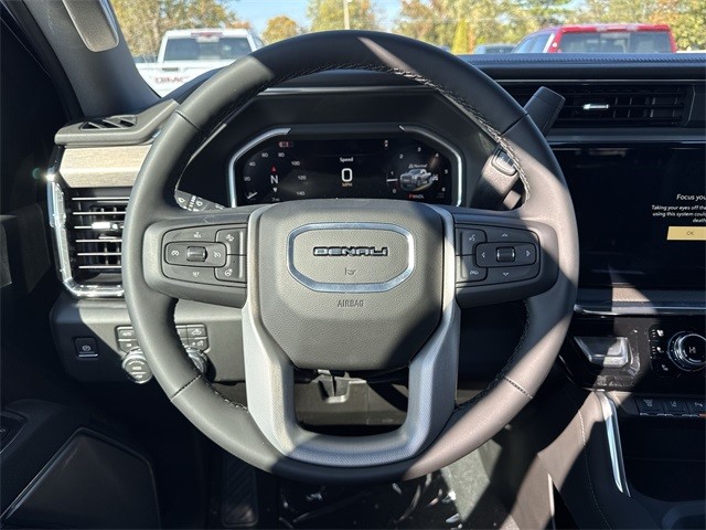 GMC Sierra 2500HD Vehicle Full-screen Gallery Image 14