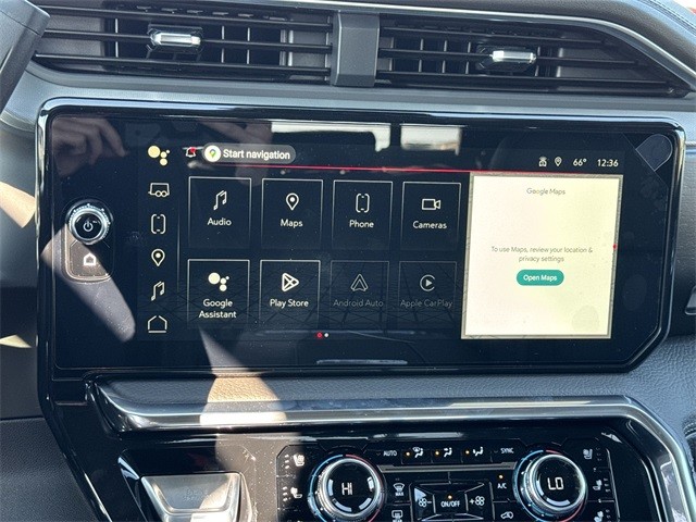 GMC Sierra 2500HD Vehicle Full-screen Gallery Image 16