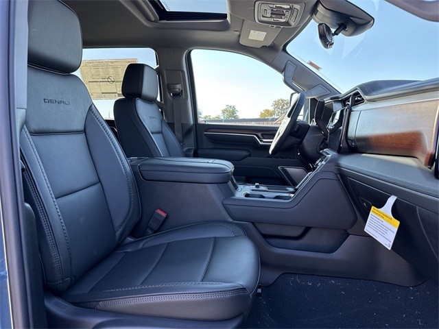 GMC Sierra 2500HD Vehicle Full-screen Gallery Image 25