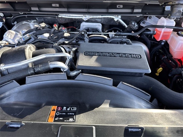 GMC Sierra 2500HD Vehicle Full-screen Gallery Image 26