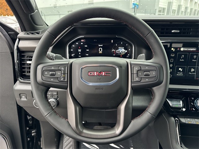GMC Sierra 1500 Vehicle Full-screen Gallery Image 14