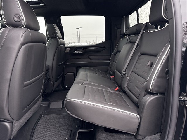 GMC Sierra 1500 Vehicle Full-screen Gallery Image 23