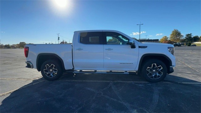 GMC Sierra 1500 Vehicle Full-screen Gallery Image 09