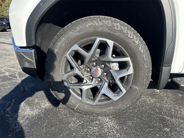 GMC Sierra 1500 Vehicle Full-screen Gallery Image 10