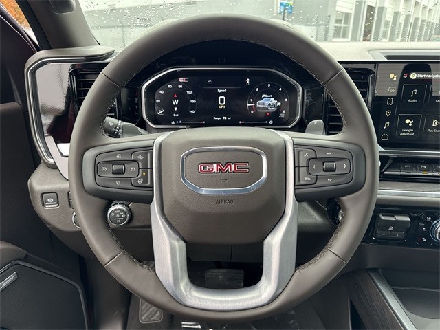 GMC Sierra 1500 Vehicle Full-screen Gallery Image 14